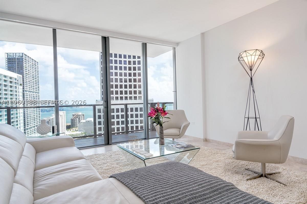 Real estate property located at 68 6th St #2807, Miami-dade, Reach Condo, Miami, FL