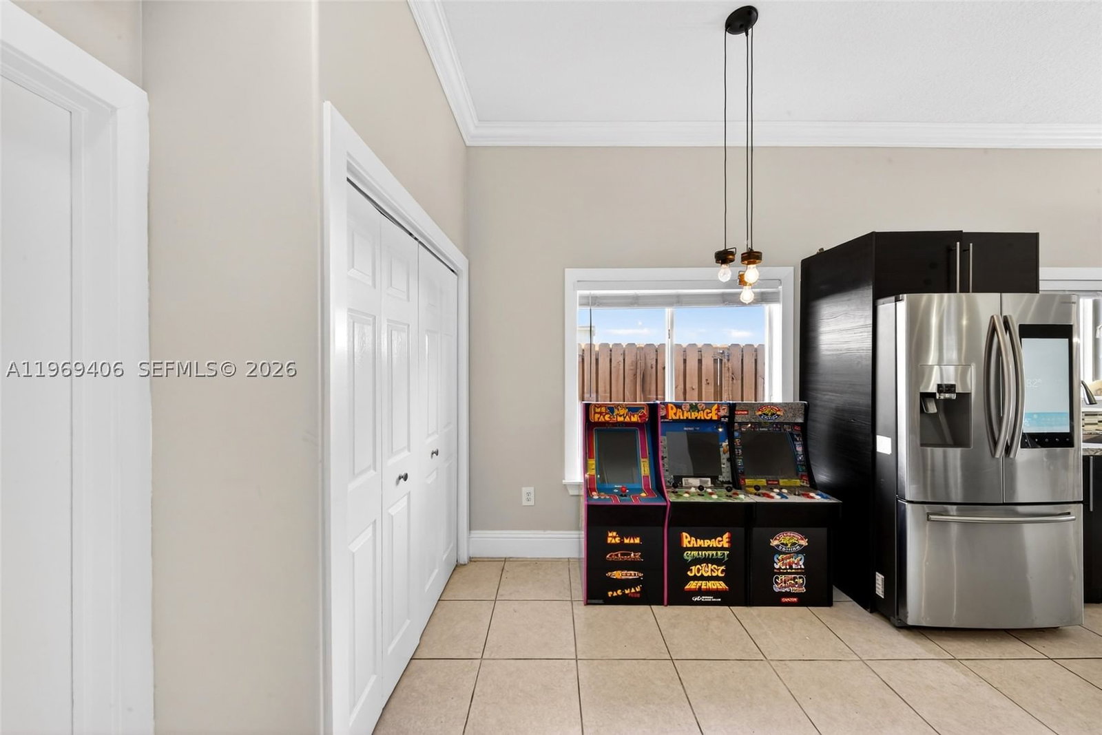 Real estate property located at 14231 161st Pl, Miami-dade, Fantasy Reef, Miami, FL