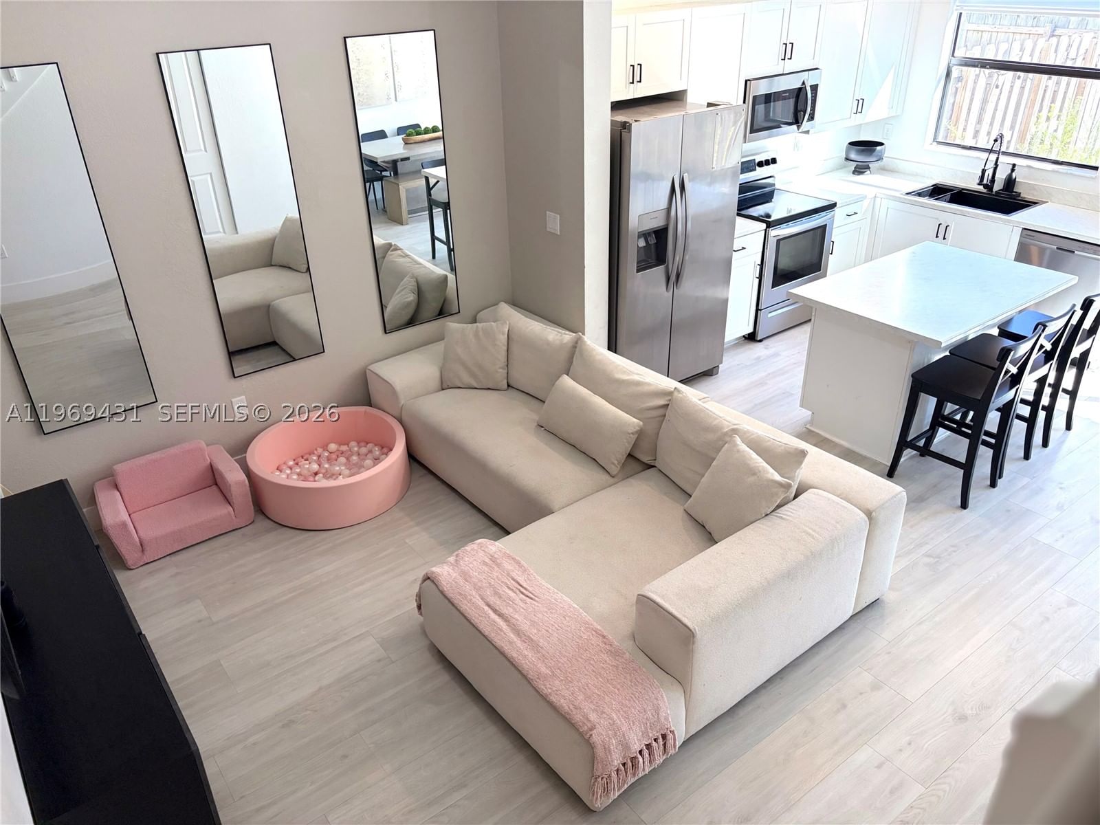 Real estate property located at 14724 181st Ter, Miami-dade, Bowtie Subdivision, Miami, FL