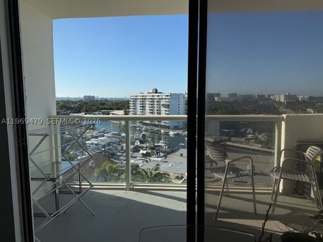 Real estate property located at 13499 Biscayne Blvd #902, Miami-dade, Sailboat Cay Condo, North Miami, FL