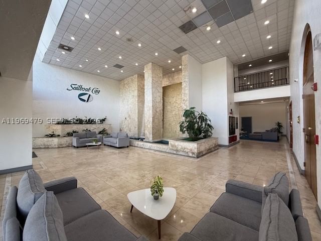 Real estate property located at 13499 Biscayne Blvd #902, Miami-dade, Sailboat Cay Condo, North Miami, FL