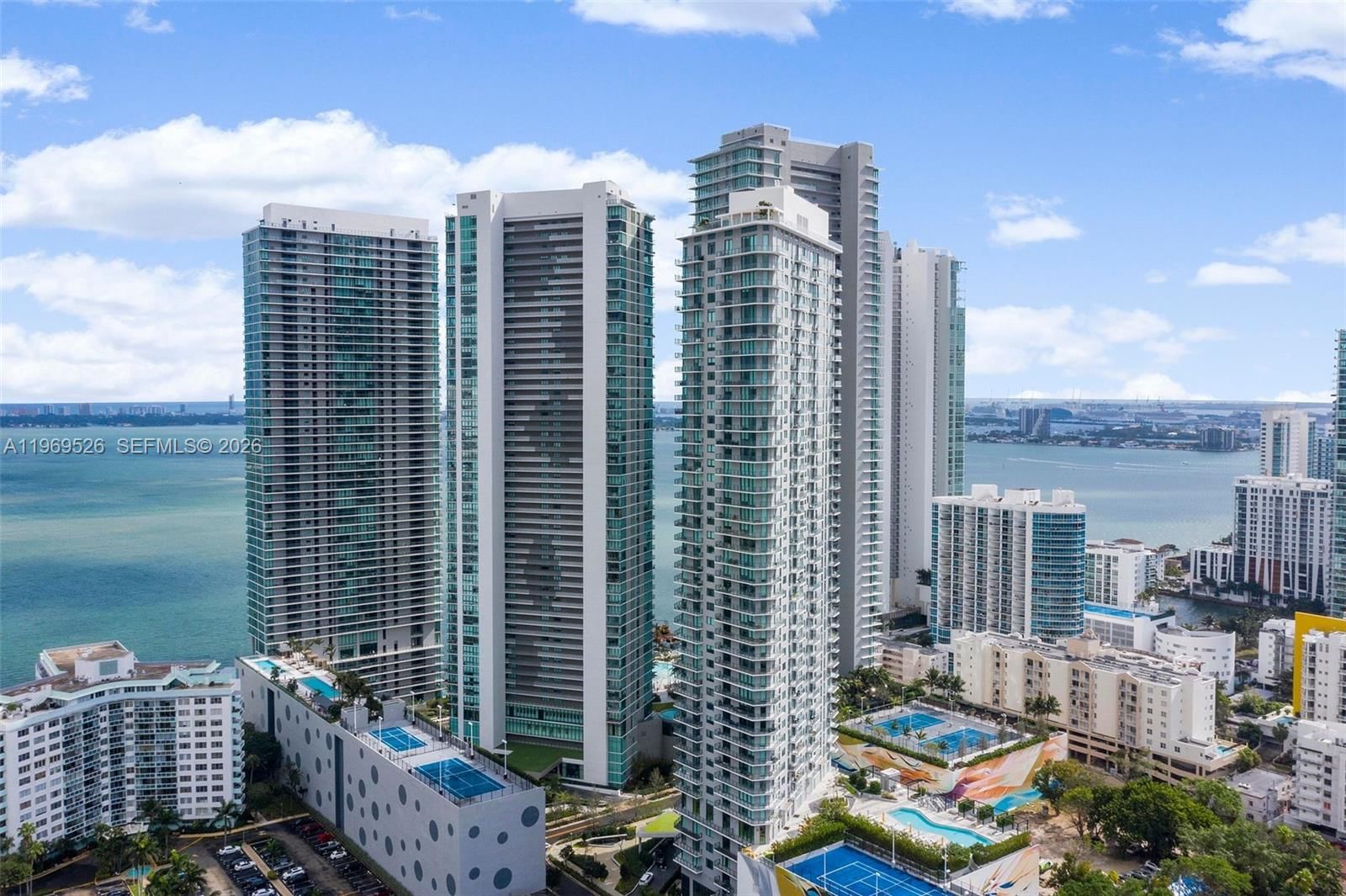 Real estate property located at 480 31st St #2102, Miami-dade, Gran Paraiso Condo, Miami, FL