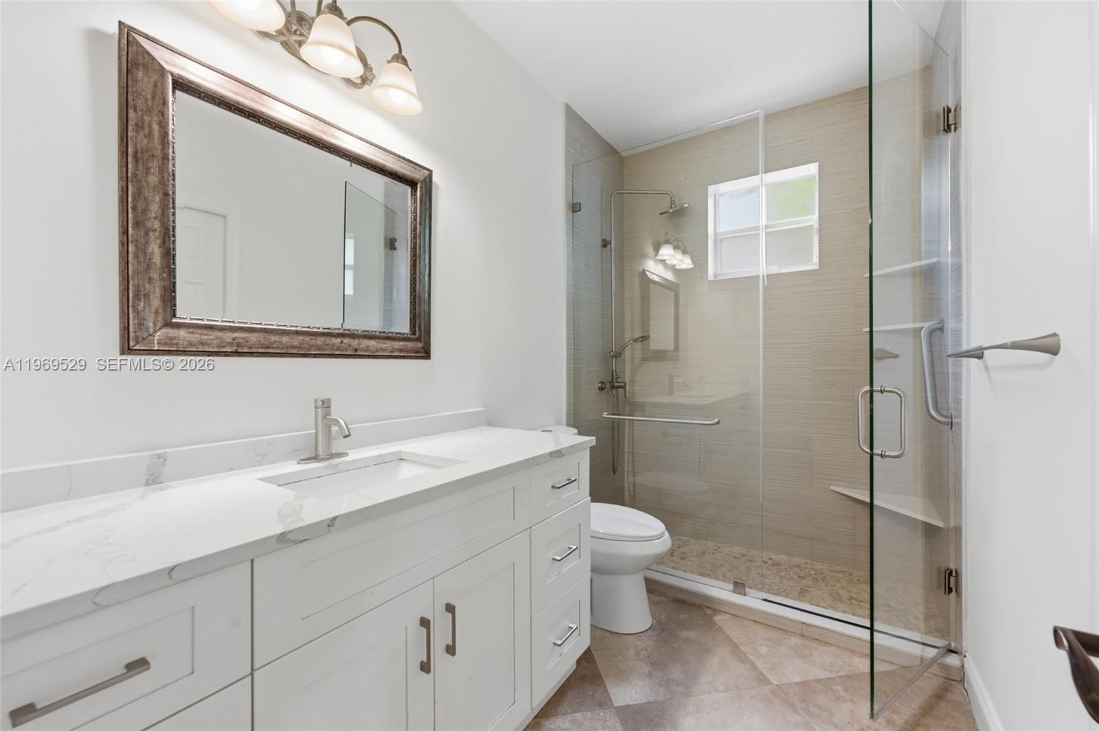 Real estate property located at 2455 Greenbrier Ct, Broward, Hunters Pointe 1, Weston, FL