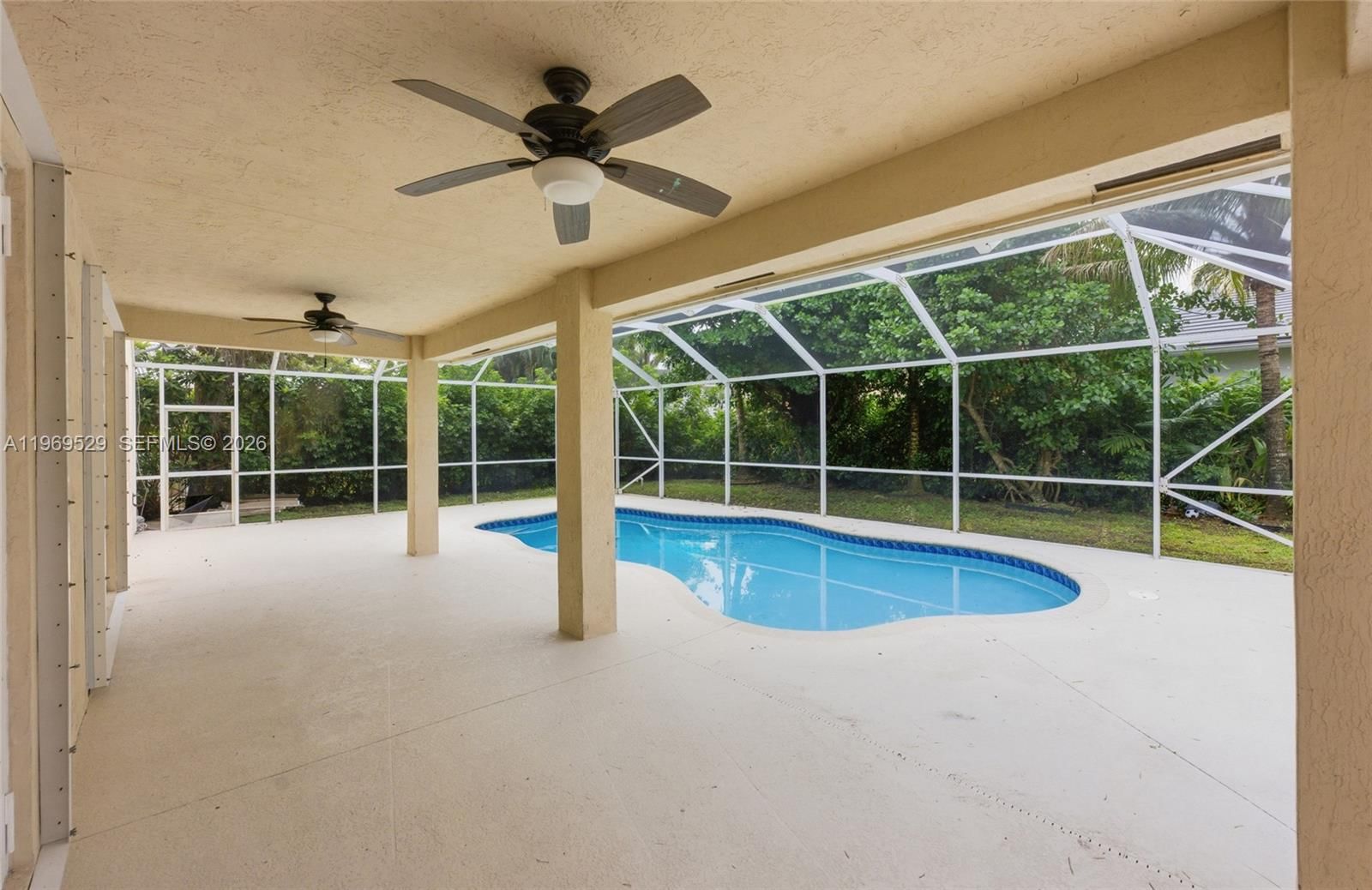 Real estate property located at 2455 Greenbrier Ct, Broward, Hunters Pointe 1, Weston, FL
