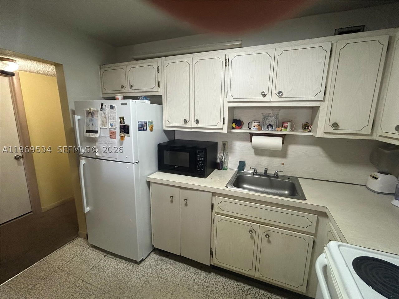 Real estate property located at 7118 Bonita Dr #704, Miami-dade, Fountain Towers Condo, Miami Beach, FL