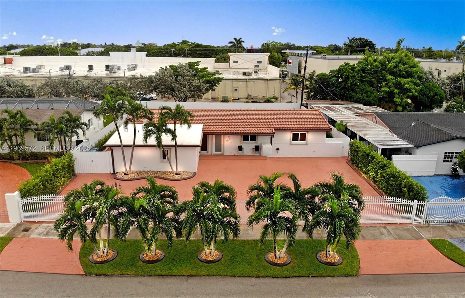 Real estate property located at 9331 57th Ter, Miami-dade, Darlington Manor, Miami, FL