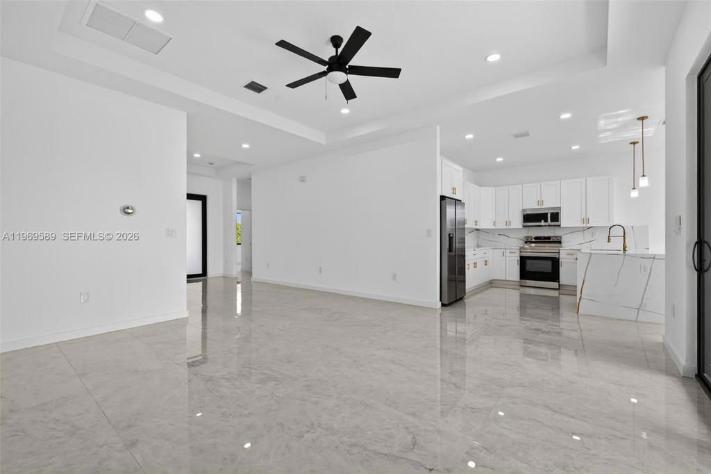 Real estate property located at 3050 24th St, Broward, Golden Ridge, Fort Lauderdale, FL