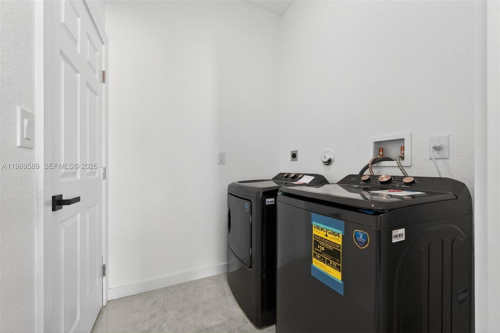 Real estate property located at 3050 24th St, Broward, Golden Ridge, Fort Lauderdale, FL