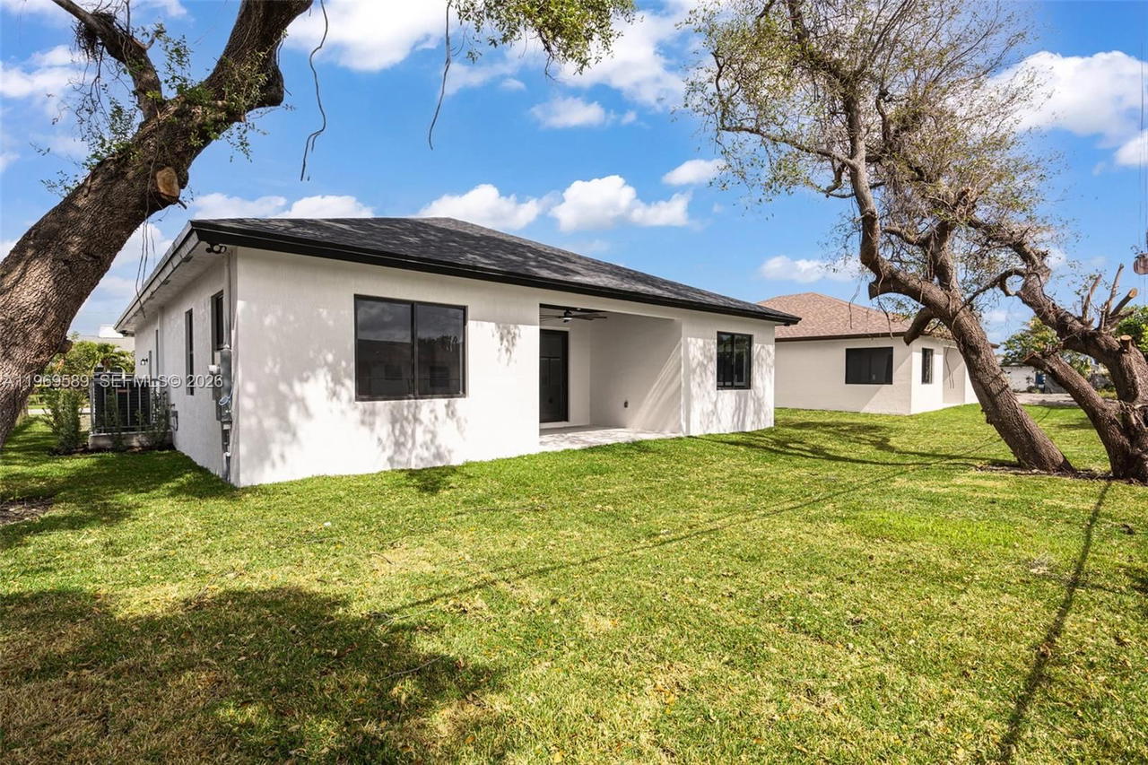Real estate property located at 3050 24th St, Broward, Golden Ridge, Fort Lauderdale, FL