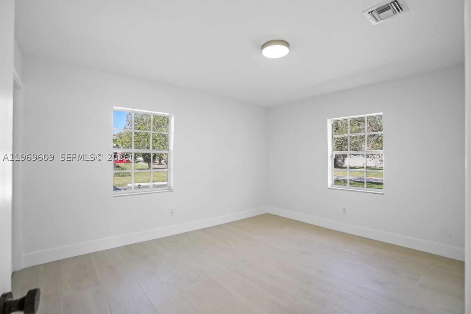 Real estate property located at 9912 196th St, Miami-dade, Bel Aire Sec 3, Cutler Bay, FL