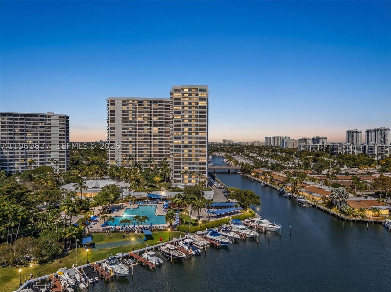 Real estate property located at 2500 PARKVIEW DR #2407, Broward, Olympus Condo, Hallandale Beach, FL