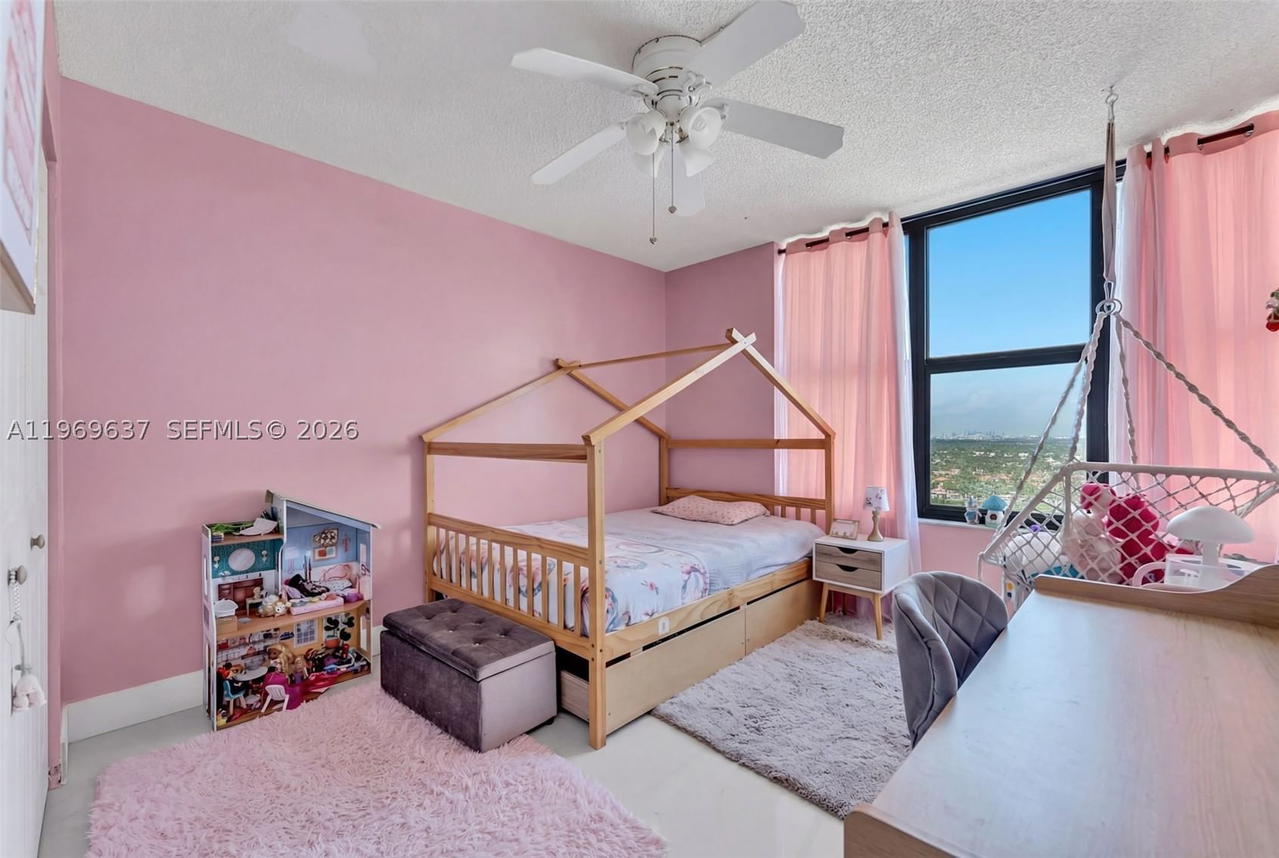 Real estate property located at 2500 PARKVIEW DR #2407, Broward, Olympus Condo, Hallandale Beach, FL