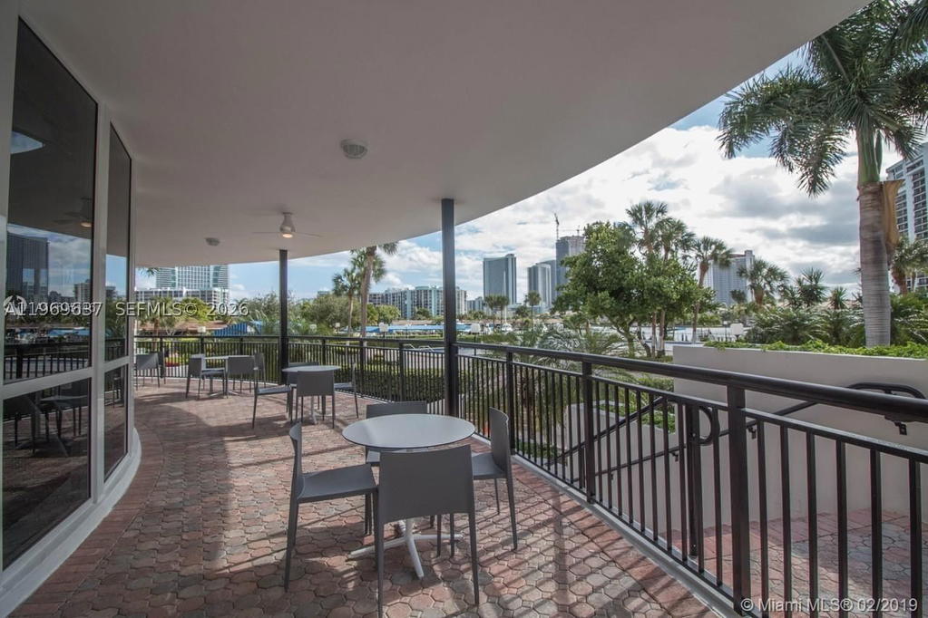 Real estate property located at 2500 PARKVIEW DR #2407, Broward, Olympus Condo, Hallandale Beach, FL