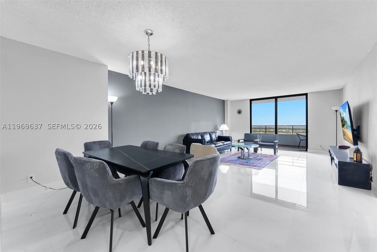 Real estate property located at 2500 PARKVIEW DR #2407, Broward, Olympus Condo, Hallandale Beach, FL