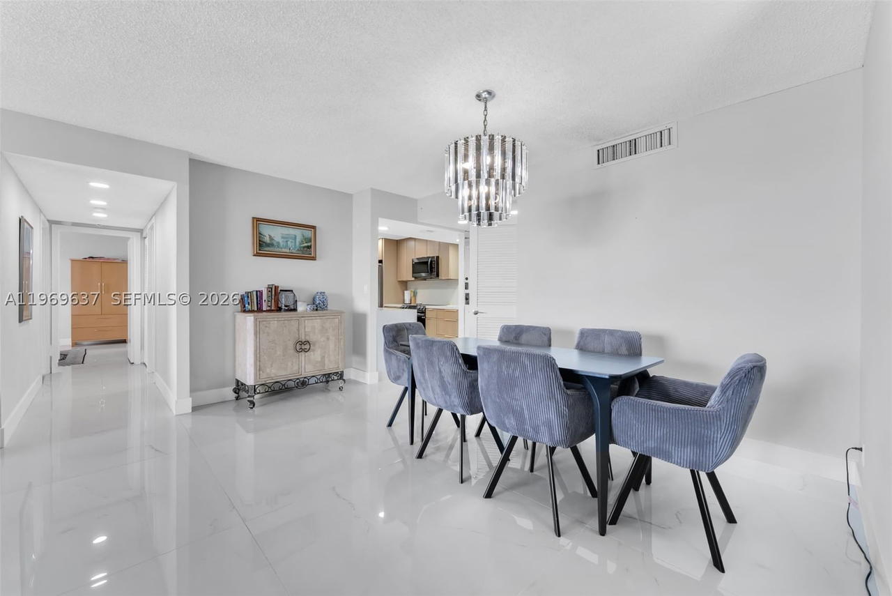 Real estate property located at 2500 PARKVIEW DR #2407, Broward, Olympus Condo, Hallandale Beach, FL