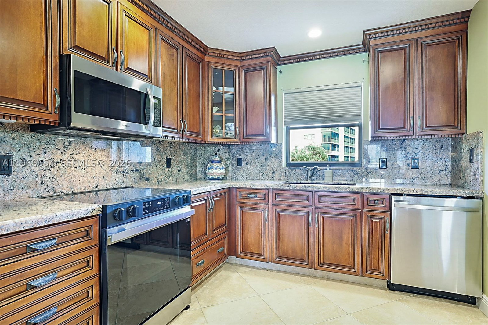 Real estate property located at 100 Intracoastal Pl #102, Palm Beach, Broadview Condo, Jupiter, FL