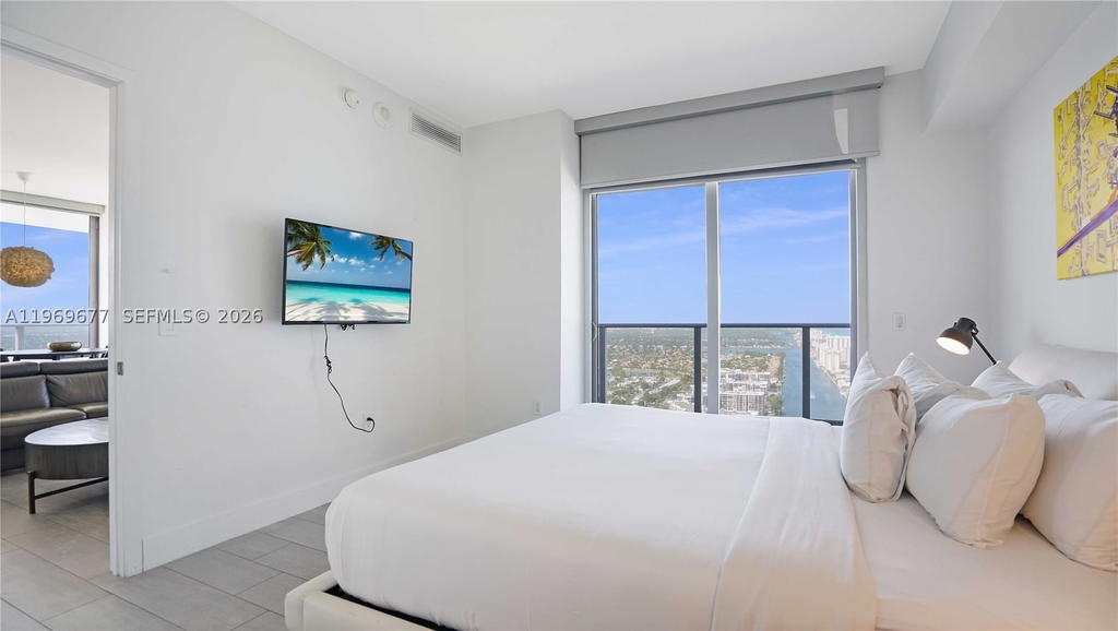 Real estate property located at 4010 Ocean Dr T4002, Broward, 4010 South Ocean Condo, Hollywood, FL