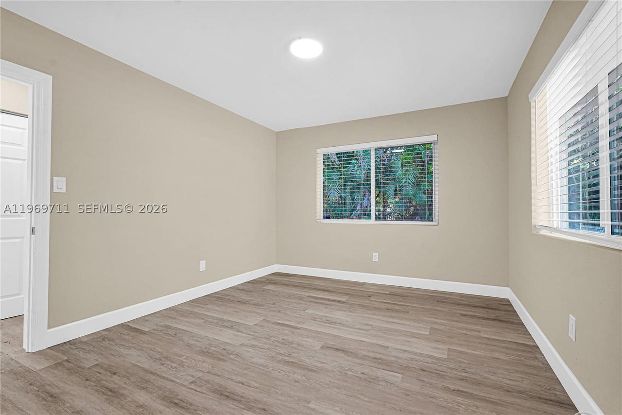 Real estate property located at 11919 8th av, Miami-dade, Griffings Biscayne Pk Est, Biscayne Park, FL