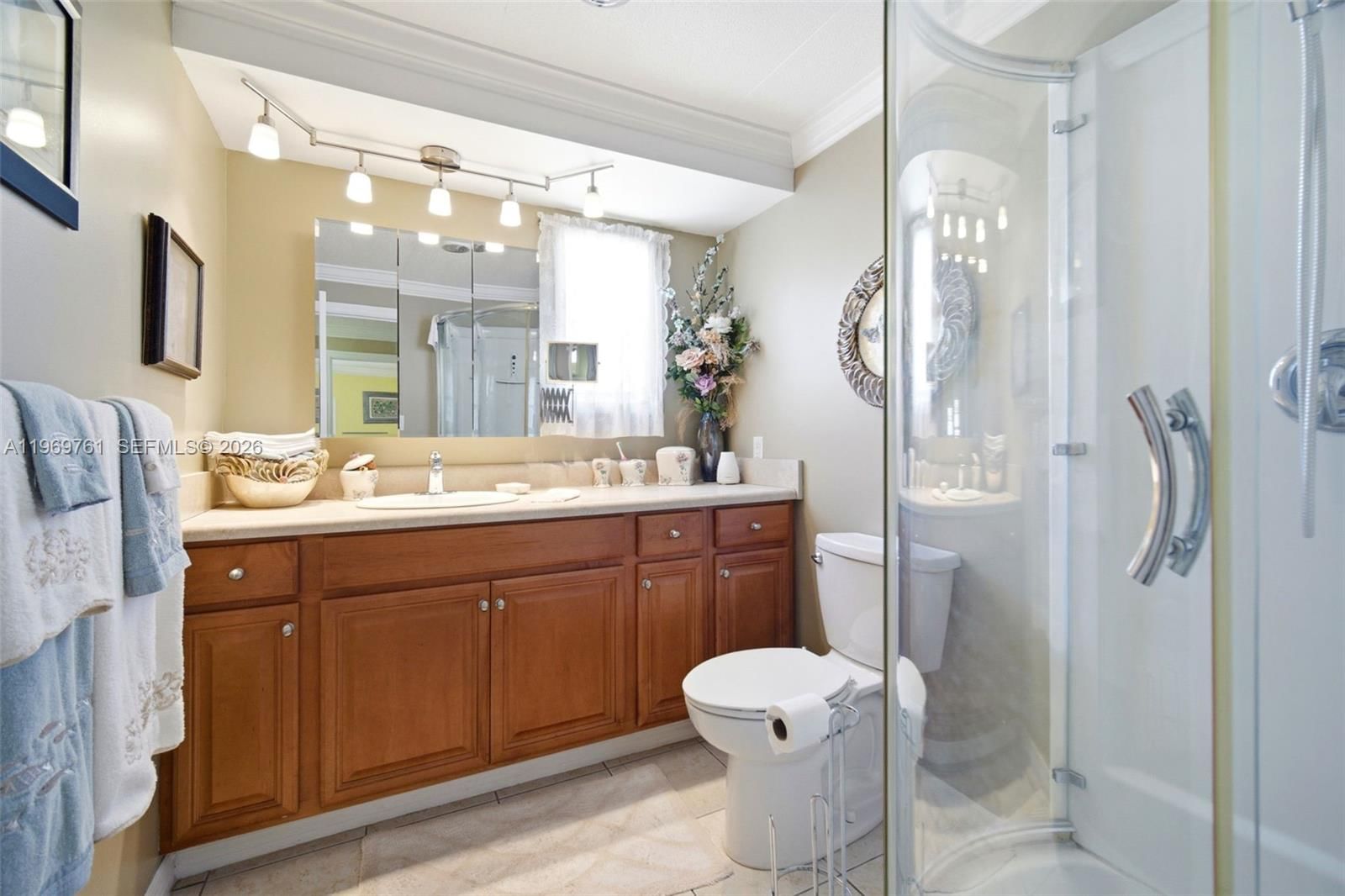 Real estate property located at 2605 Marina Dr, Broward, Ravenswood Estates & Mari, Dania Beach, FL