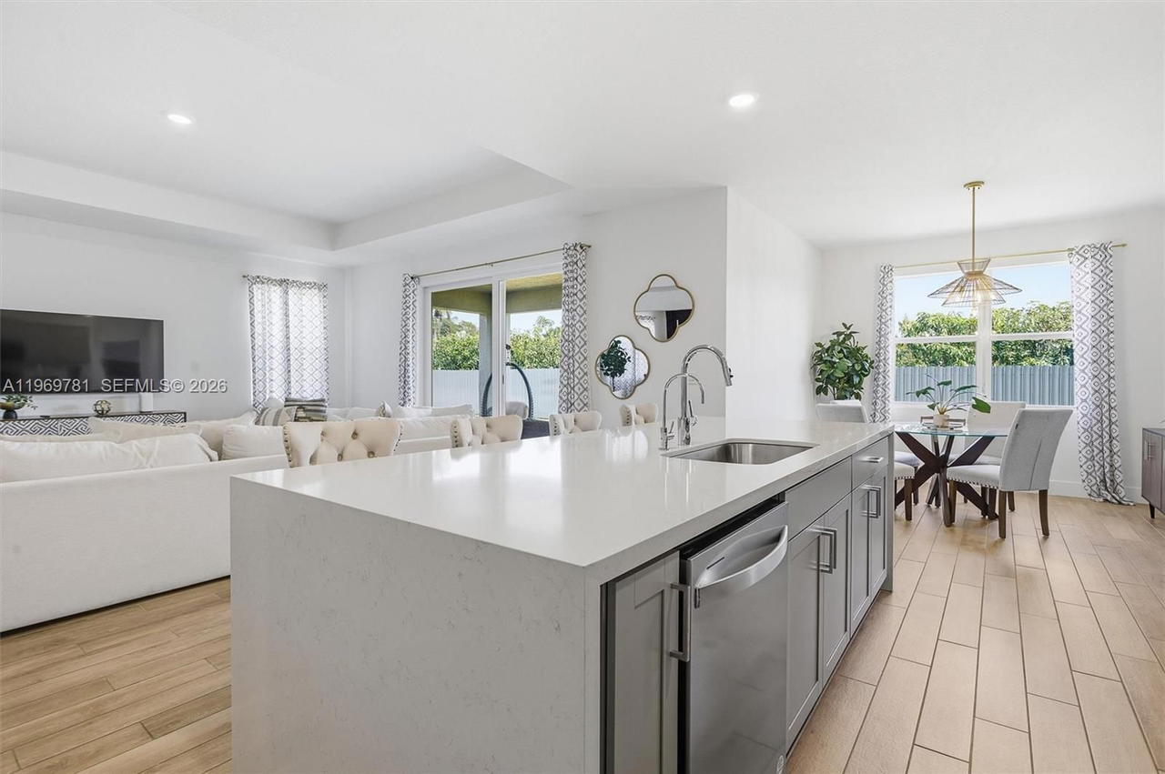 Real estate property located at 28863 186th Ave, Miami-dade, Vikings Steal Estates, Homestead, FL