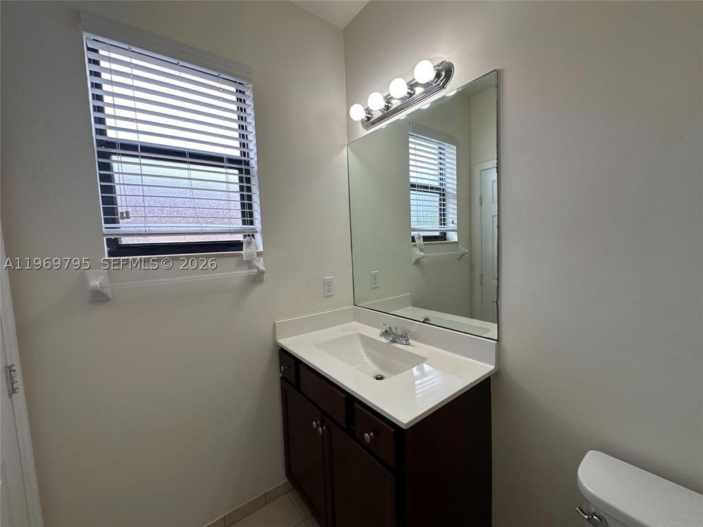 Real estate property located at 9374 32nd Ln, Miami-dade, Bonterra, Hialeah, FL