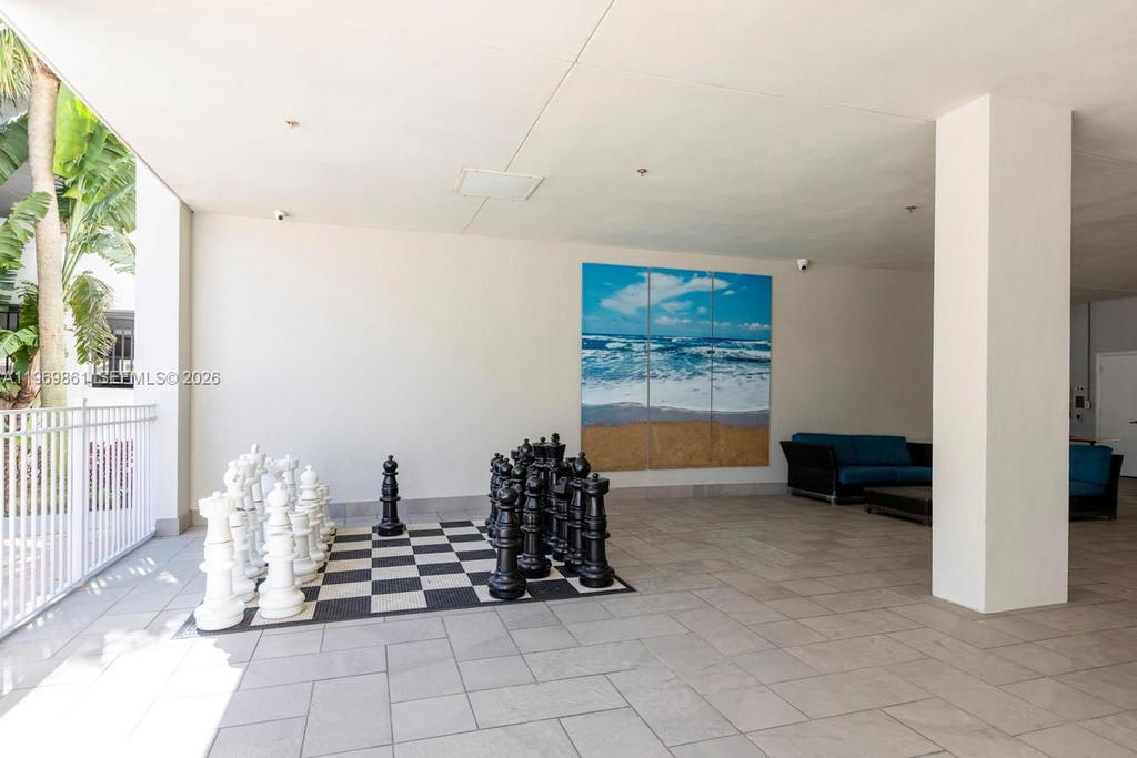 Real estate property located at 19380 Collins Ave #1212, Miami-dade, Oceanview Building B Cond, Sunny Isles Beach, FL