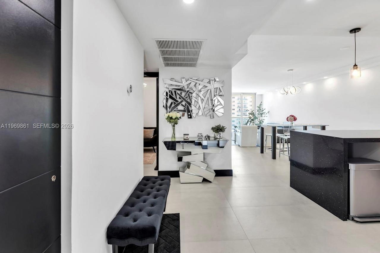 Real estate property located at 19380 Collins Ave #1212, Miami-dade, Oceanview Building B Cond, Sunny Isles Beach, FL