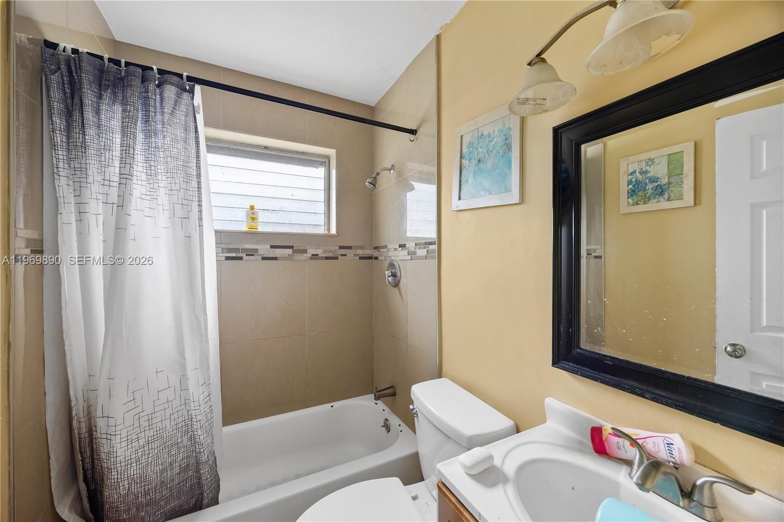 Real estate property located at 300 39th St, Broward, Bonnie Loch, Deerfield Beach, FL