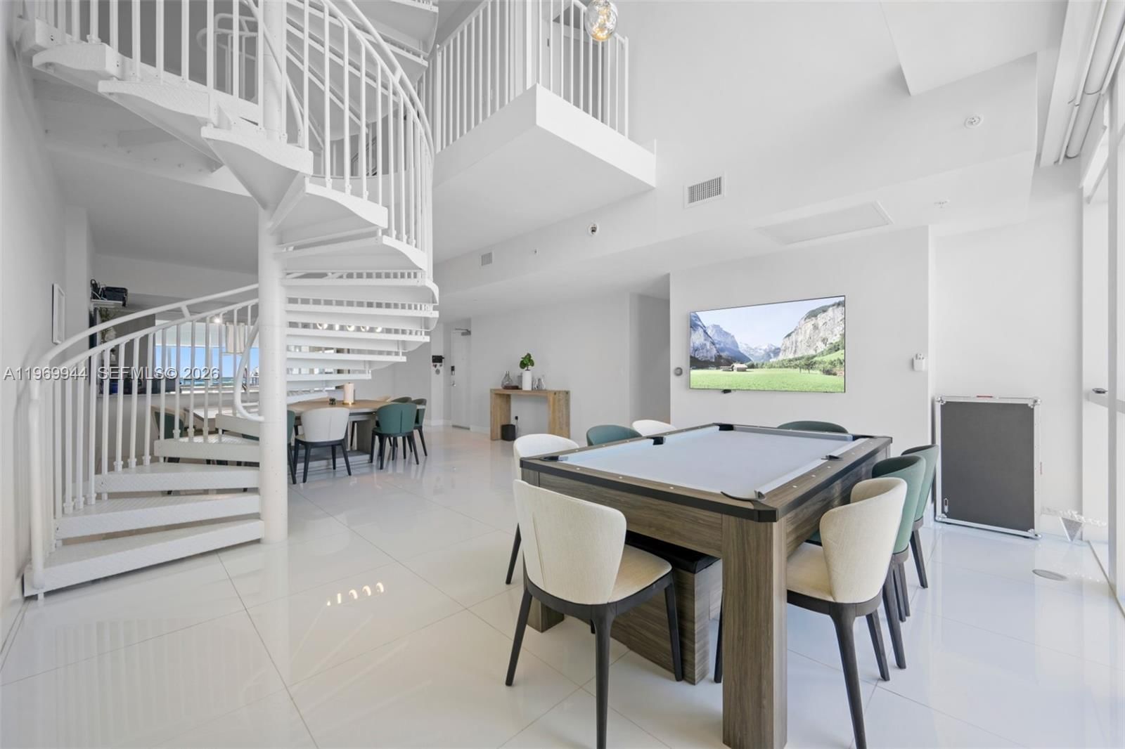 Real estate property located at 400 Sunny Isles Blvd #2004, Miami-dade, 400 Sunny Isles Condo Wes, Sunny Isles Beach, FL