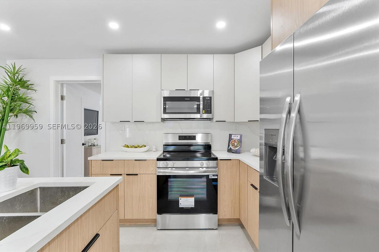 Real estate property located at 560 110th Ter, Miami-dade, Howmar Park 1st Addn, Miami, FL