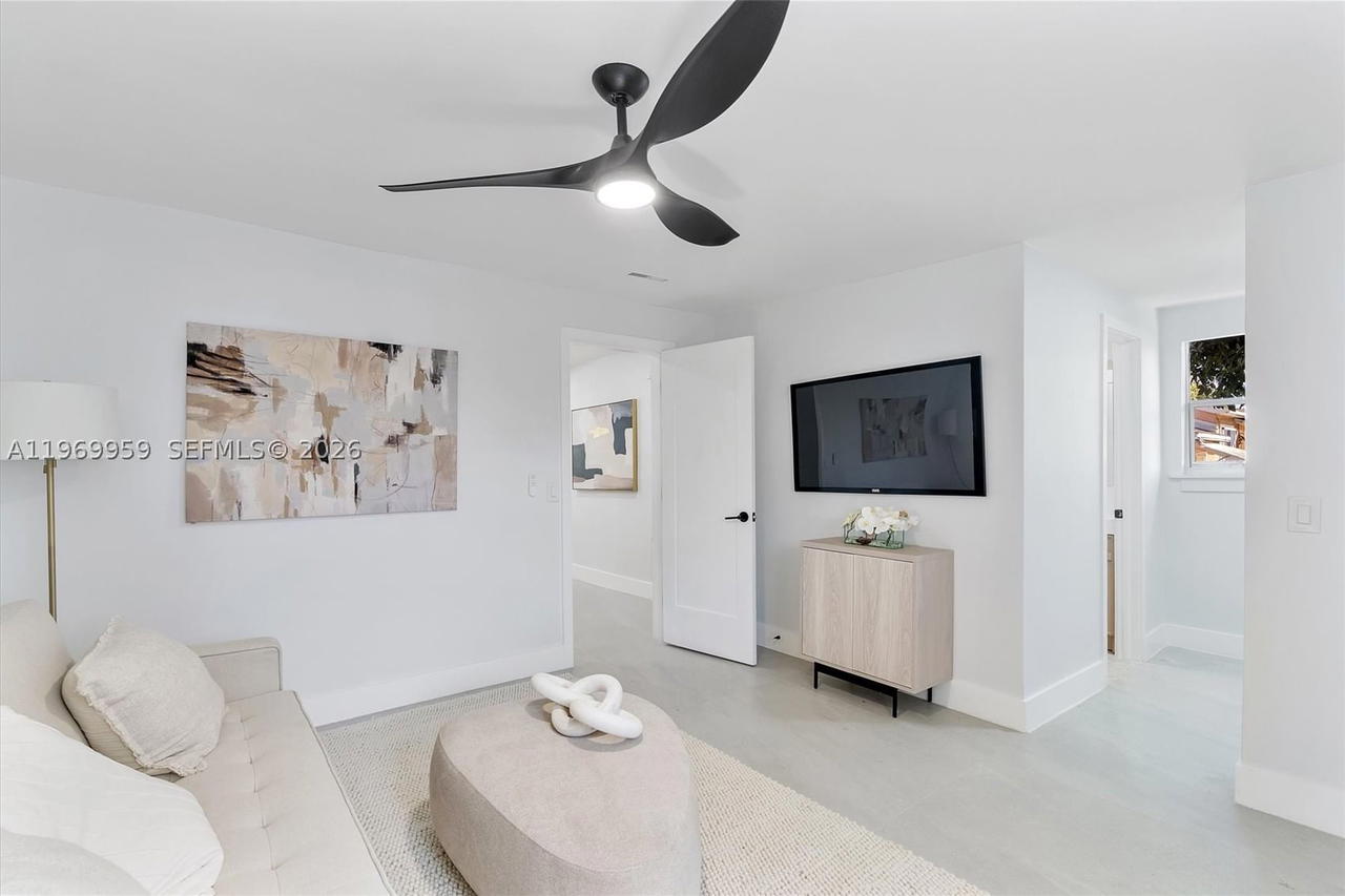 Real estate property located at 560 110th Ter, Miami-dade, Howmar Park 1st Addn, Miami, FL