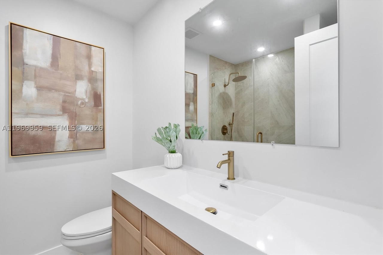 Real estate property located at 560 110th Ter, Miami-dade, Howmar Park 1st Addn, Miami, FL