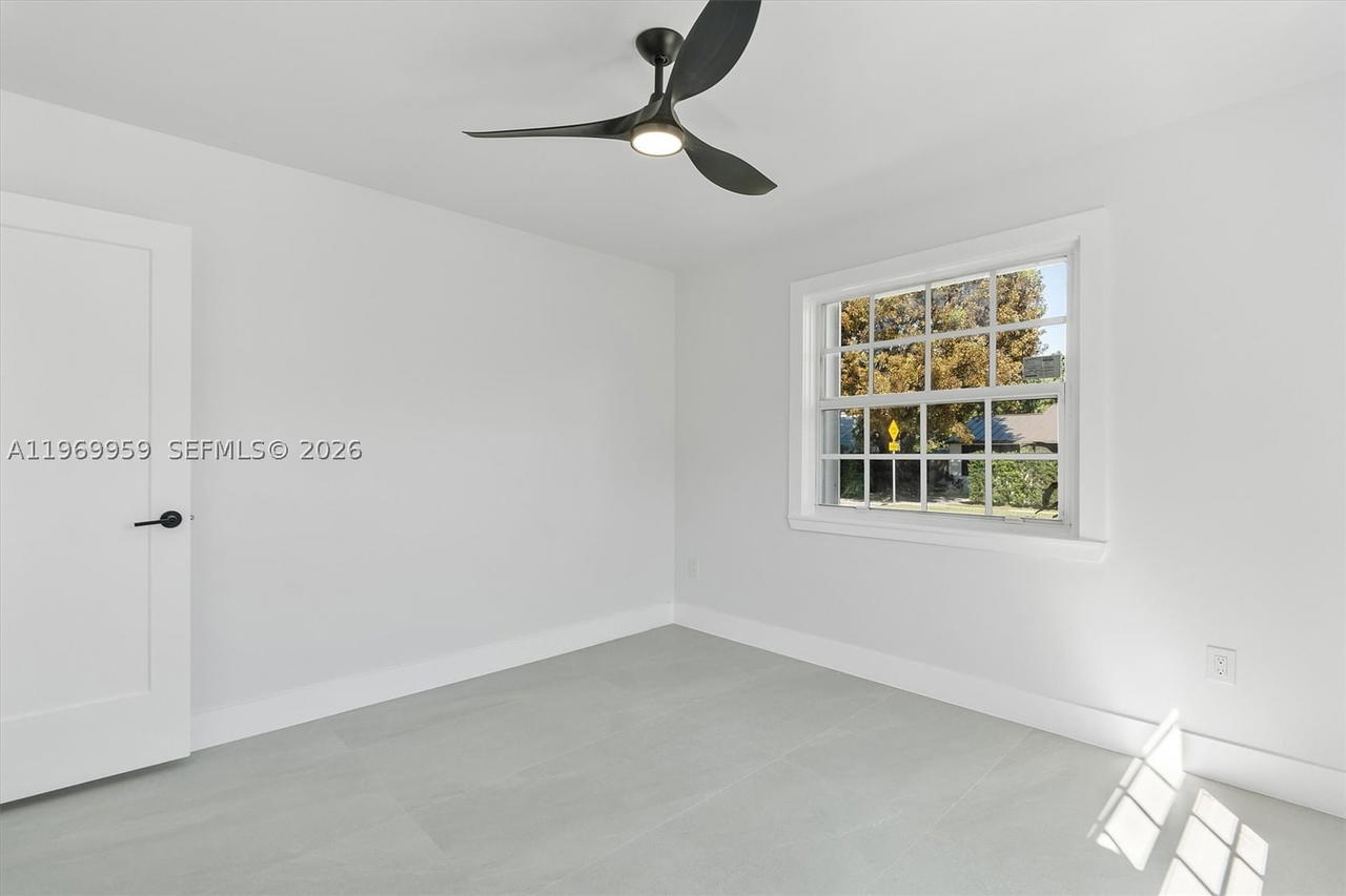 Real estate property located at 560 110th Ter, Miami-dade, Howmar Park 1st Addn, Miami, FL