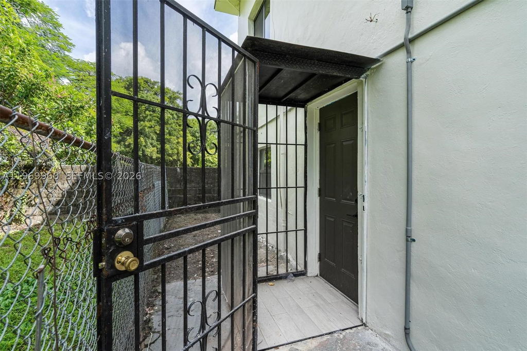 Real estate property located at 1523 38th St, Miami-dade, Allapattah View, Miami, FL