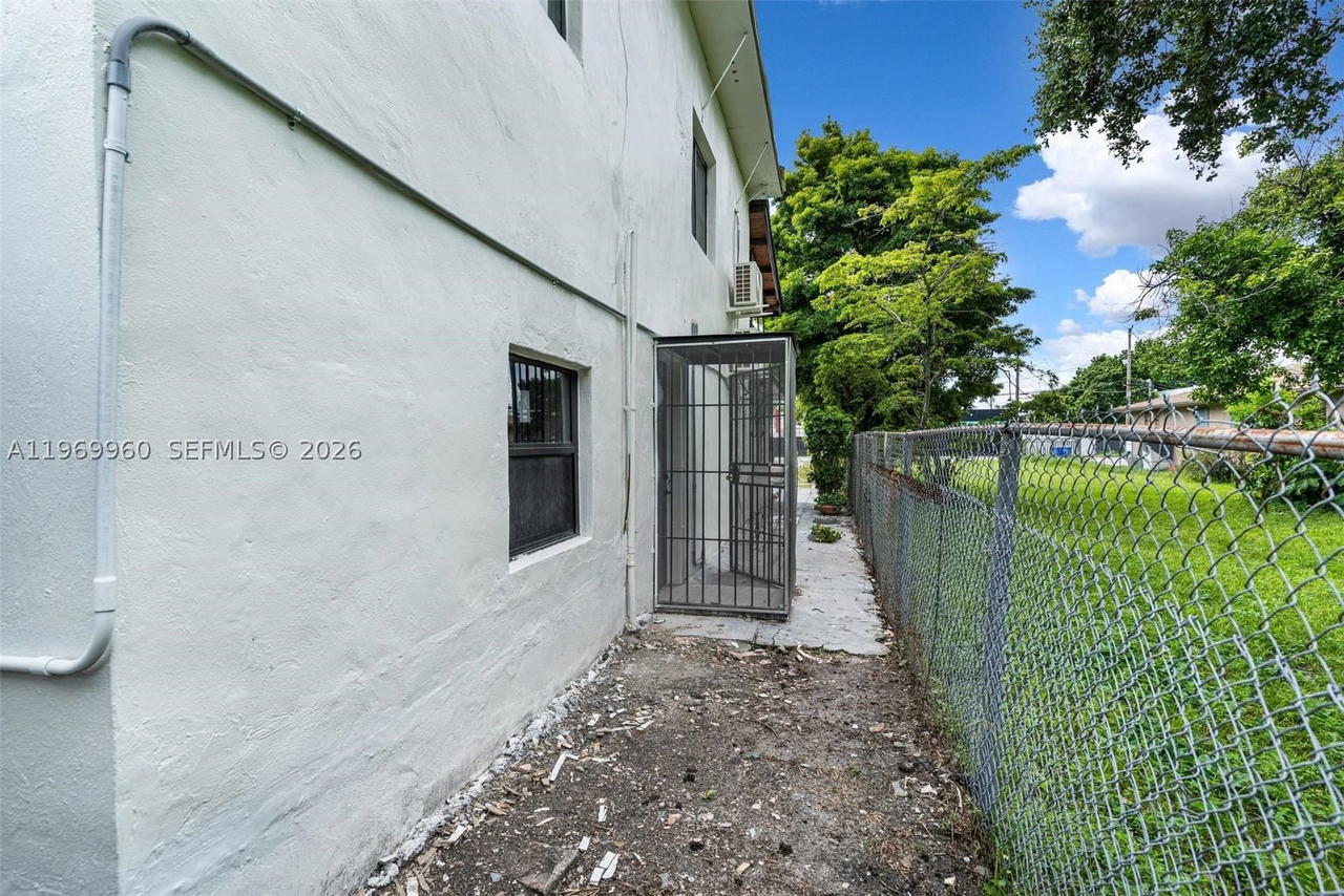 Real estate property located at 1523 38th St, Miami-dade, Allapattah View, Miami, FL
