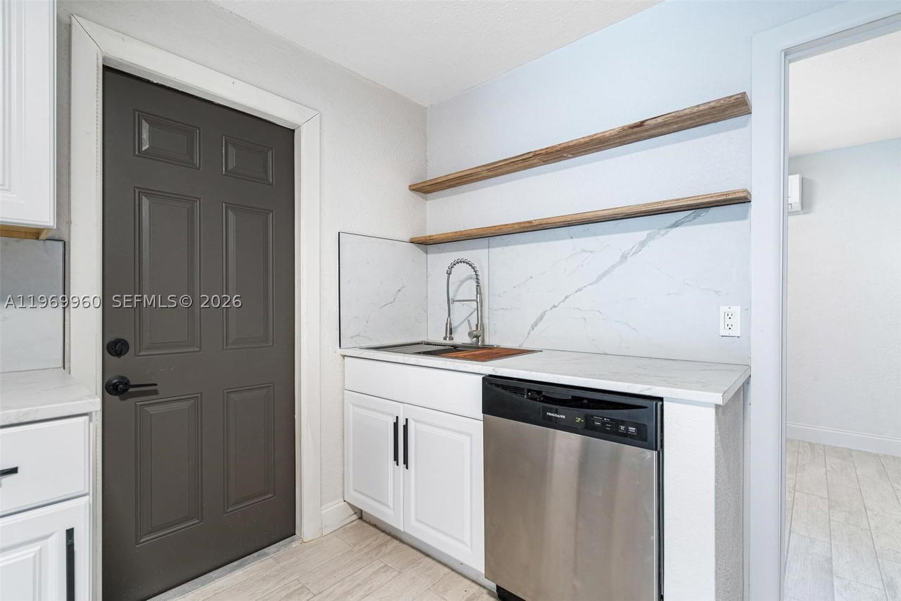 Real estate property located at 1523 38th St, Miami-dade, Allapattah View, Miami, FL
