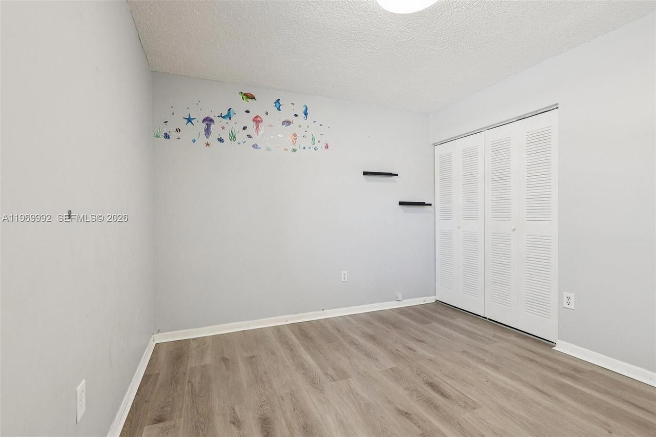 Real estate property located at 9700 59th St, Broward, Colony At Stirling, Cooper City, FL