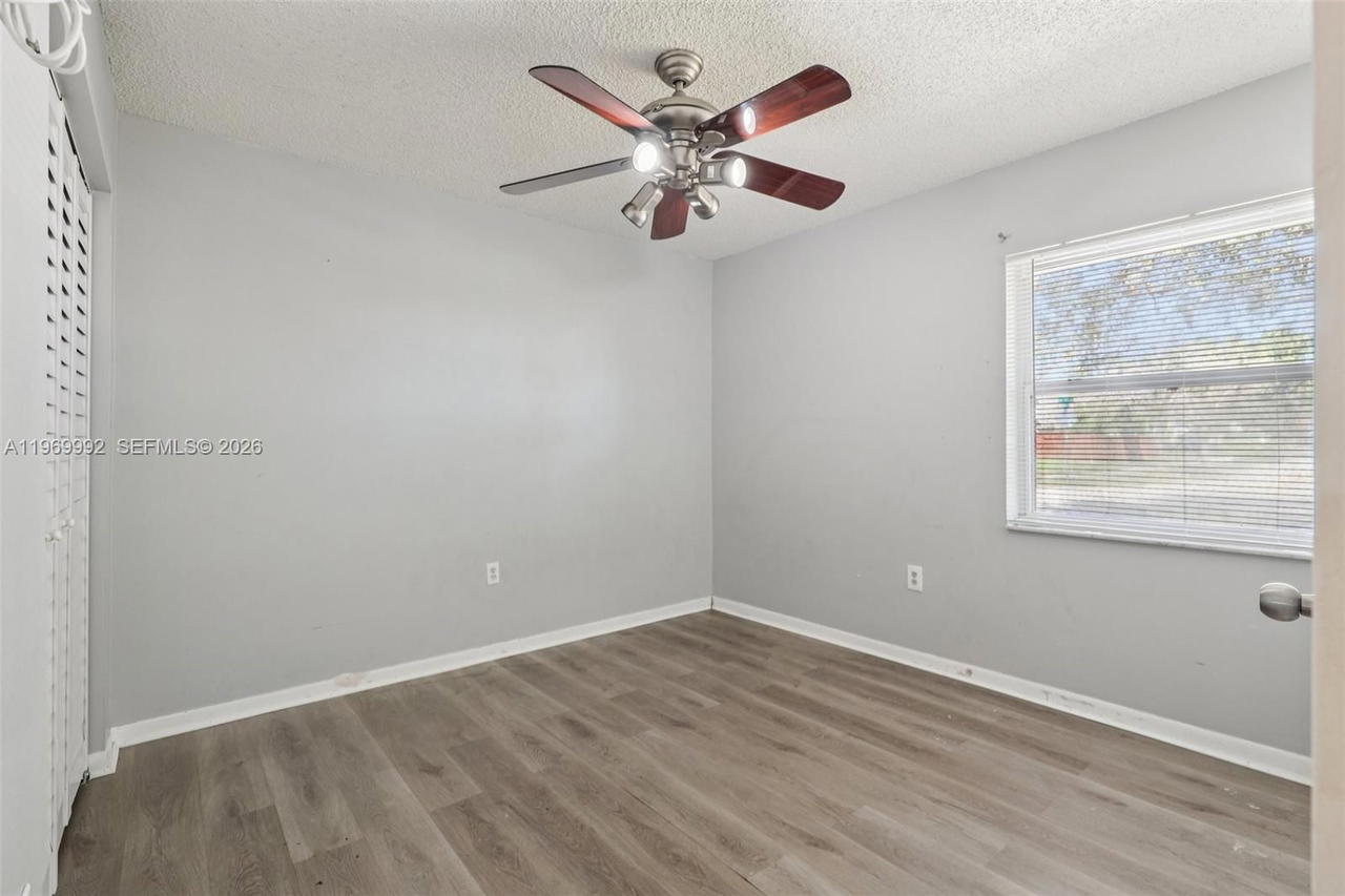 Real estate property located at 9700 59th St, Broward, Colony At Stirling, Cooper City, FL