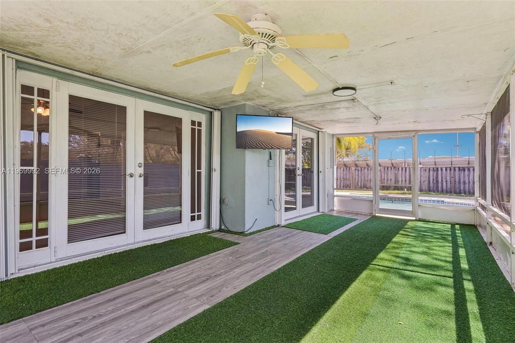 Real estate property located at 9700 59th St, Broward, Colony At Stirling, Cooper City, FL