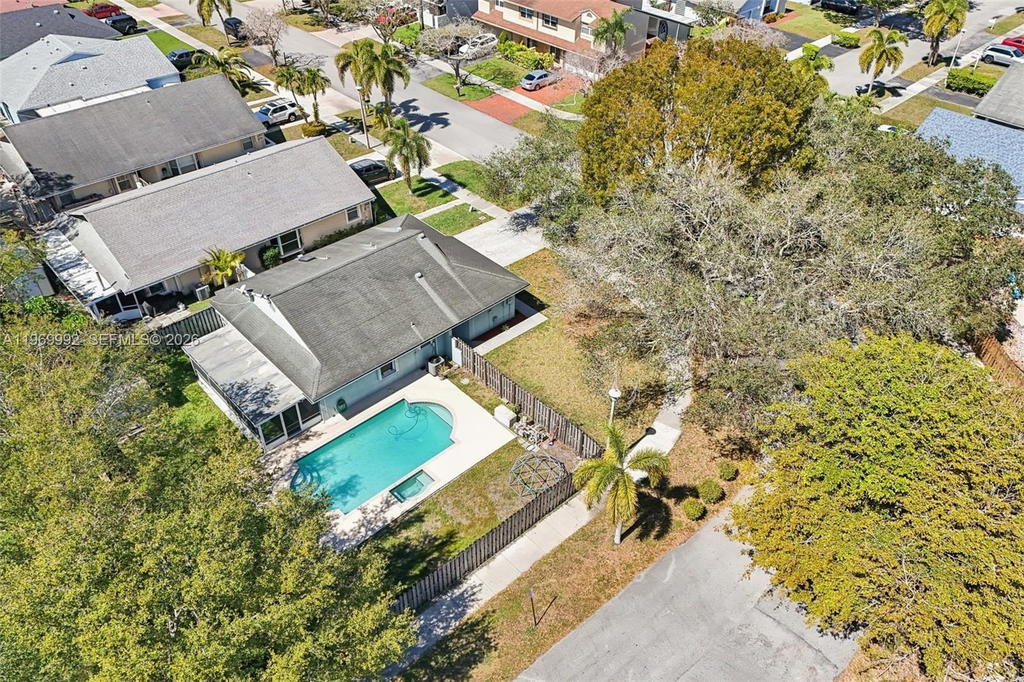 Real estate property located at 9700 59th St, Broward, Colony At Stirling, Cooper City, FL
