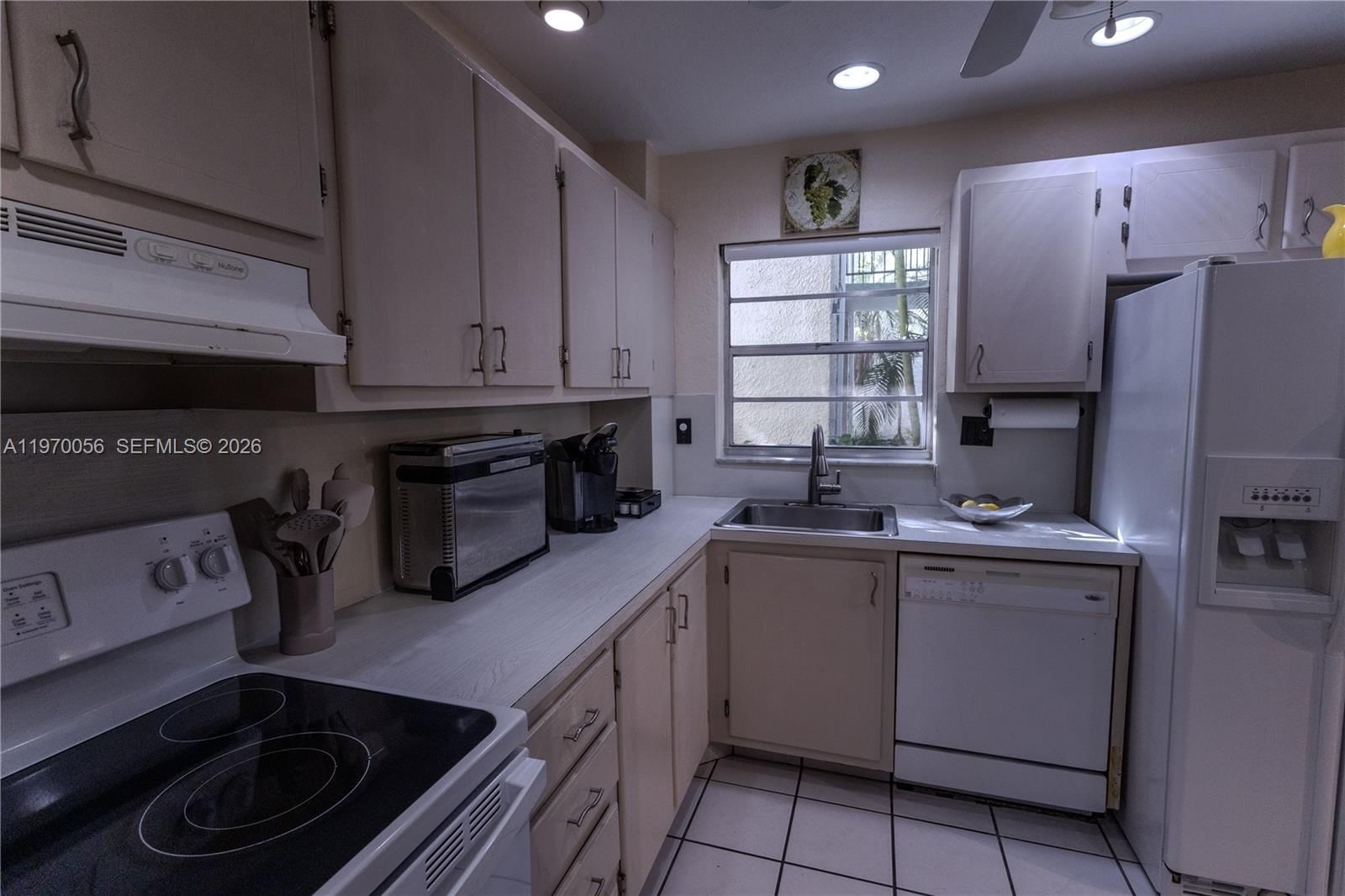 Real estate property located at 8931 New River Canal Rd #1E, Broward, Jacaranda Villas No 2 Con, Plantation, FL