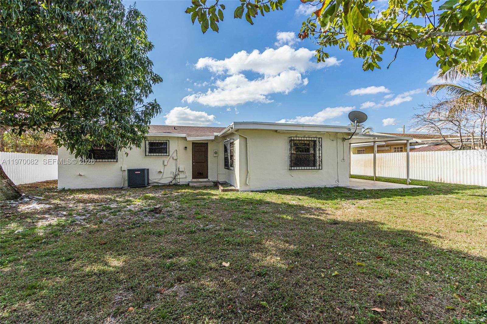 Real estate property located at 4275 197th St, Miami-dade, Carol City Gdns 1st Addn, Miami Gardens, FL