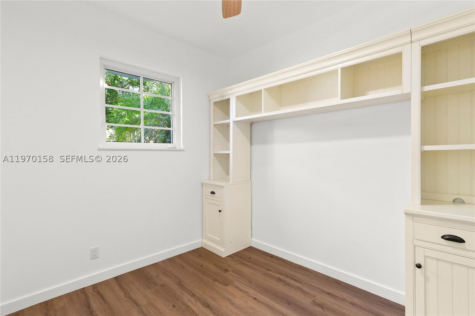 Real estate property located at 1009 Meridian Ave #14, Miami-dade, 1005 Meridian Condo, Miami Beach, FL