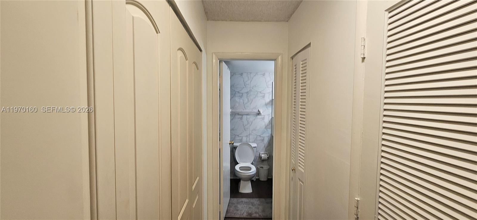 Real estate property located at 3800 Ocean Dr #322, Broward, Hallmark Of Hollywood Con, Hollywood, FL