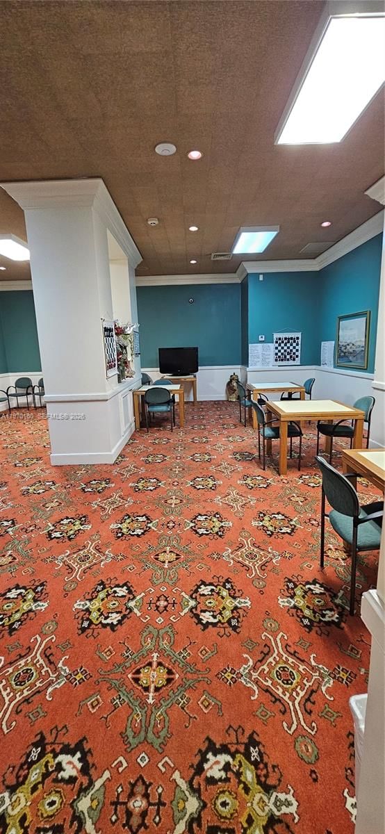Real estate property located at 3800 Ocean Dr #322, Broward, Hallmark Of Hollywood Con, Hollywood, FL