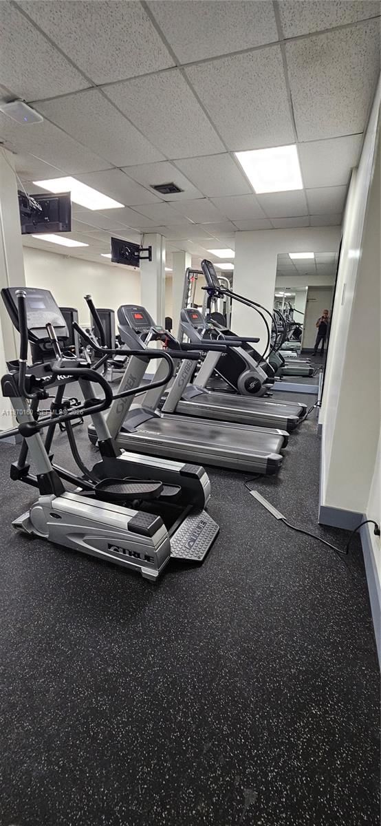 Real estate property located at 3800 Ocean Dr #322, Broward, Hallmark Of Hollywood Con, Hollywood, FL