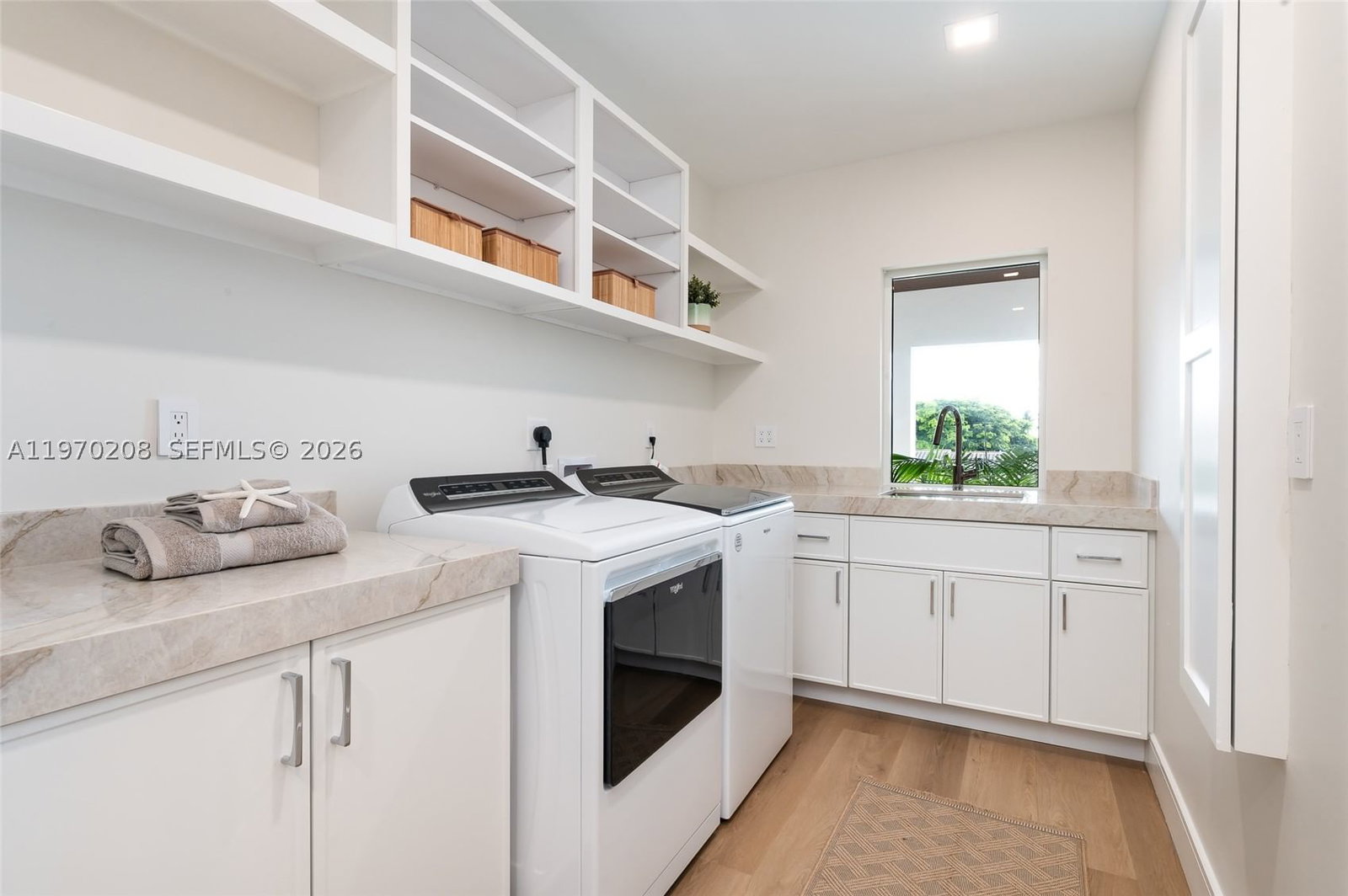 Real estate property located at 3740 29th Ave, Broward, Venetian Isles 1st Sec, Lighthouse Point, FL