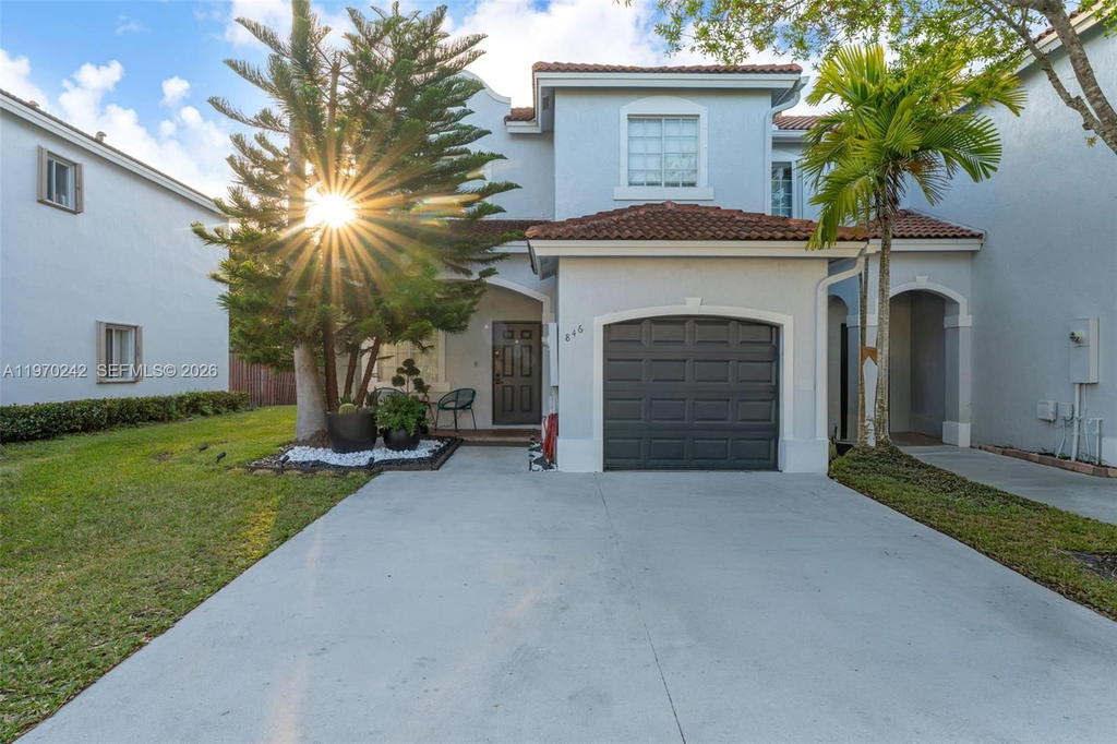 Real estate property located at 846 SW 148 TH PL, Miami-dade, Emerald Lakes, Miami, FL