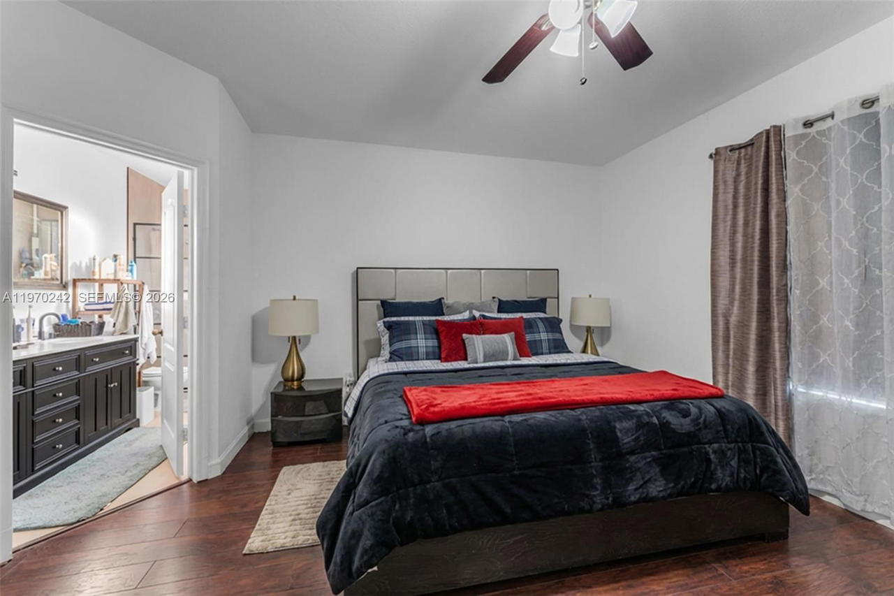 Real estate property located at 846 SW 148 TH PL, Miami-dade, Emerald Lakes, Miami, FL