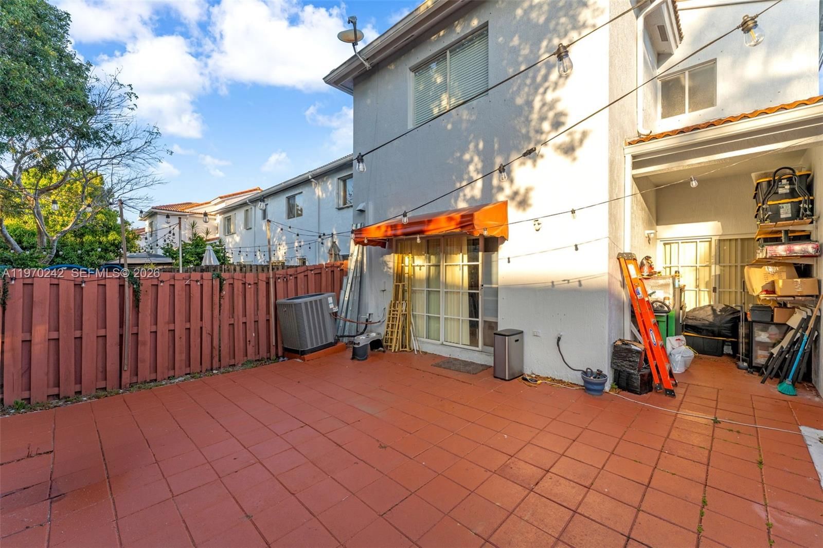 Real estate property located at 846 SW 148 TH PL, Miami-dade, Emerald Lakes, Miami, FL